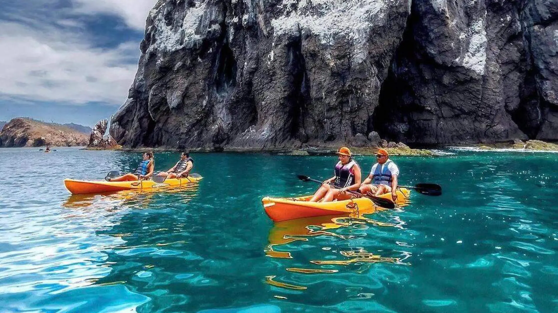 Kayak         (Cortesía @VisitSonora)